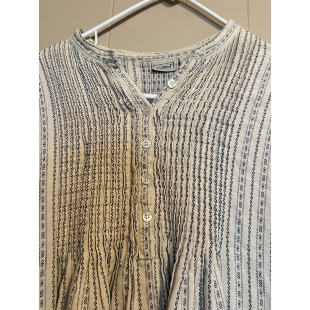 VTG LL BEAN Women XL Pet. Blue Dobby Stripe Pintuck Prairie Cottage Nightgown - Picture 3 of 9